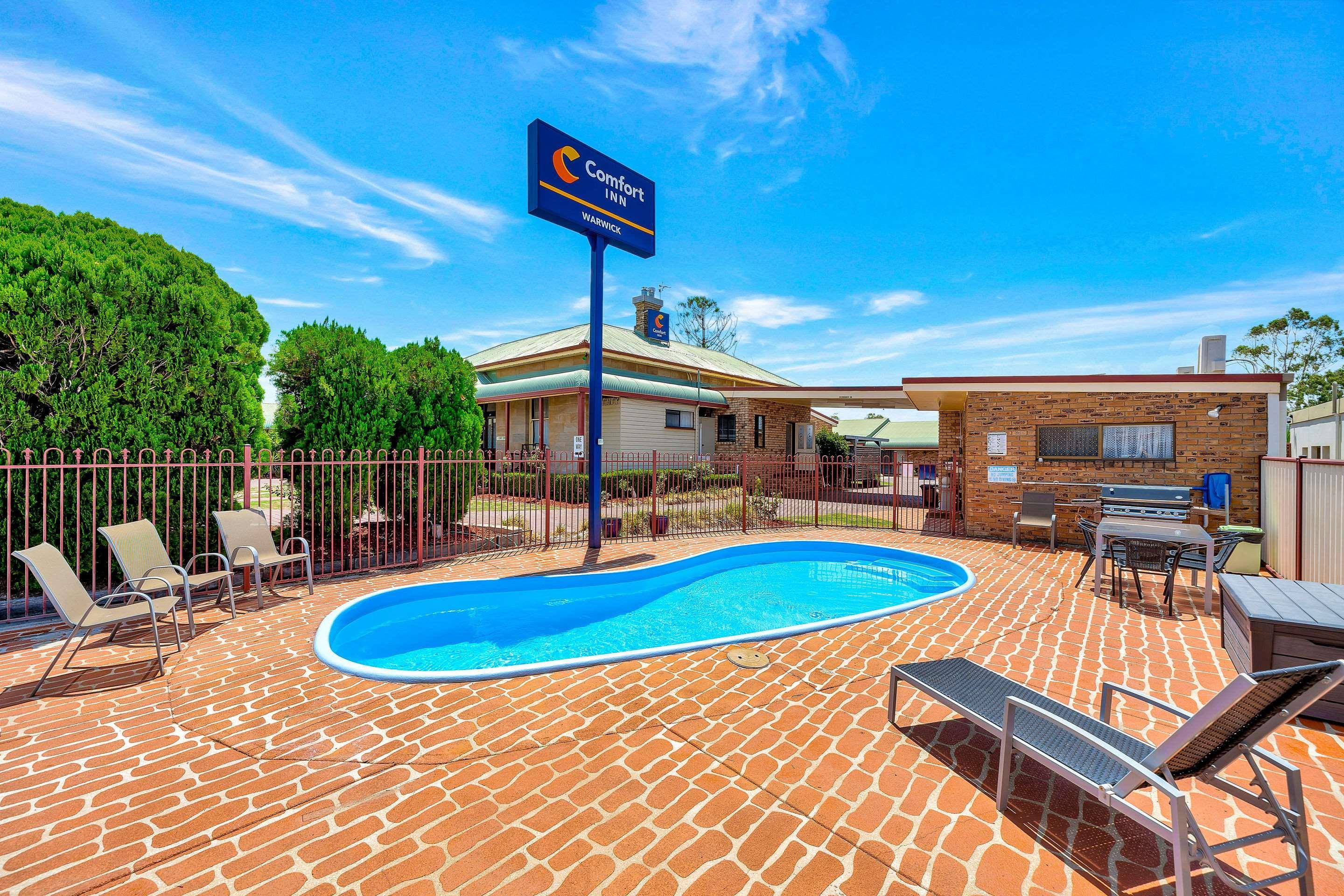 Warwick Settlers Inn מראה חיצוני תמונה